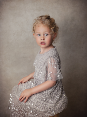 TIMELESS PORTRAITS
